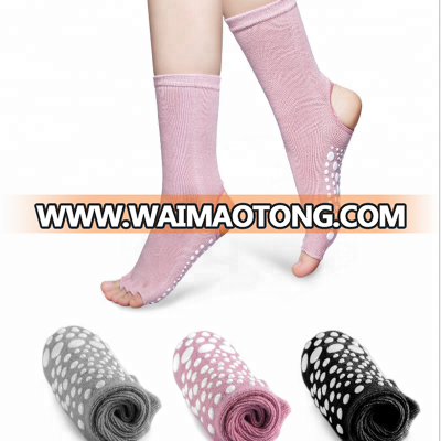 Fitness middle cuff yoga socks no slip without heel